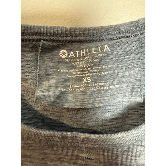 Athleta Foothill Women’s Heather Grey Athletic Vented Running Short Sleeve Tee X - Picture 2 of 4